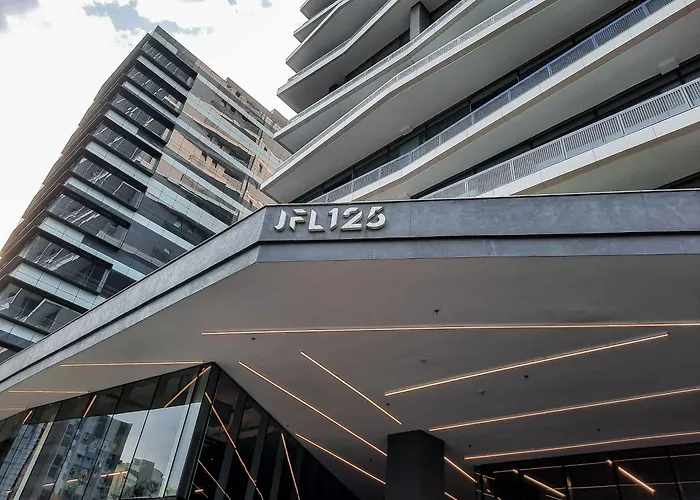 Predio Com Rooftop E Cafe Da Manha Ao Lado Da Faria Lima - Jfl